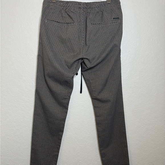 PacSun Women’s Micro-Check Joggers - Picture 3 of 12